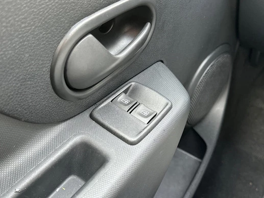 Dacia Sandero - Afbeelding 17 van 18