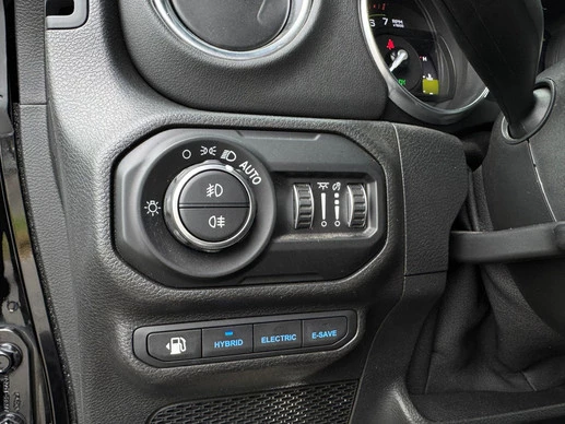 Jeep Wrangler - Afbeelding 21 van 30