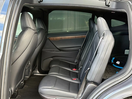 Tesla Model X - Afbeelding 14 van 25