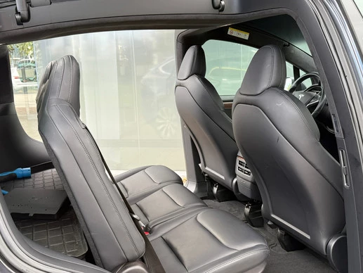 Tesla Model X - Afbeelding 16 van 25