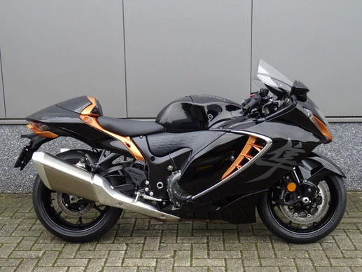 Suzuki GSX - Afbeelding 1 van 16