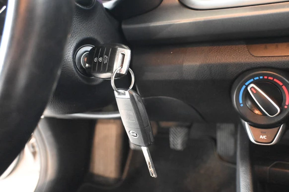 Kia Rio - Afbeelding 22 van 30