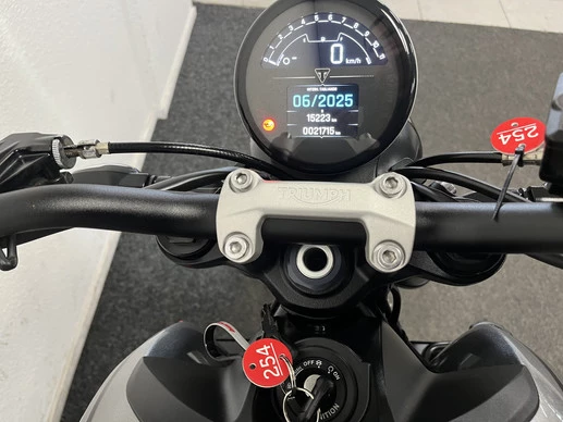 Triumph Trident 660 - Afbeelding 2 van 21