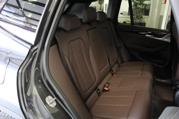 BMW iX3 - Afbeelding 21 van 30