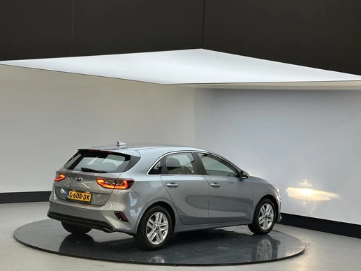 Kia Ceed - Afbeelding 16 van 26