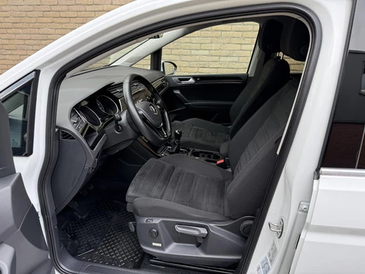 Volkswagen Touran - Afbeelding 16 van 30