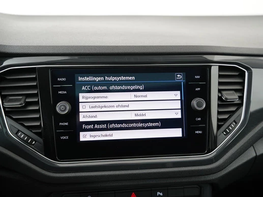 Volkswagen T-Roc - Afbeelding 20 van 30