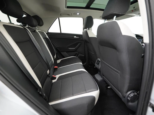 Volkswagen T-Roc - Afbeelding 25 van 30