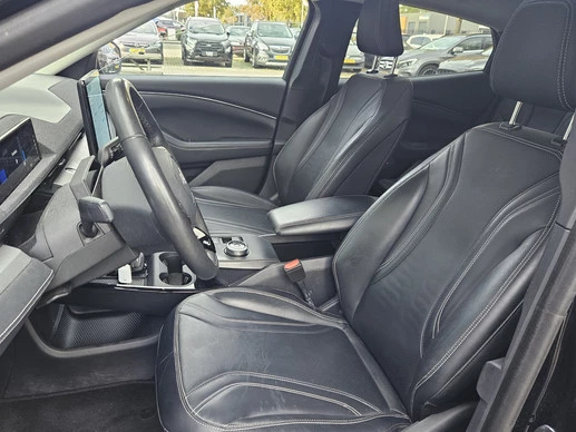 Ford Mustang Mach-E - Afbeelding 2 van 27