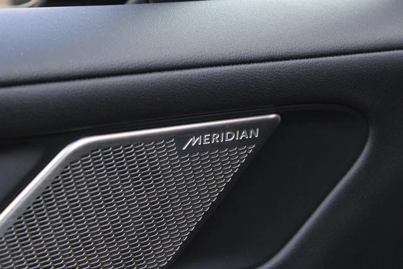Jaguar I-PACE - Afbeelding 17 van 18