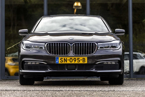 BMW 7 Serie - Afbeelding 2 van 30