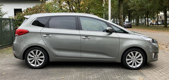 Kia Carens - Afbeelding 4 van 30
