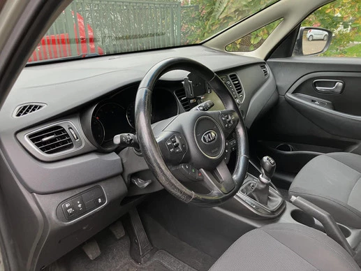 Kia Carens - Afbeelding 9 van 30