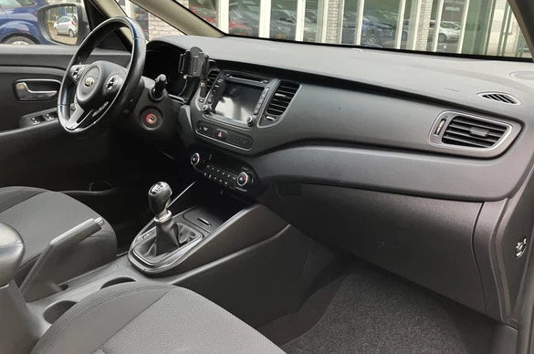 Kia Carens - Afbeelding 10 van 30