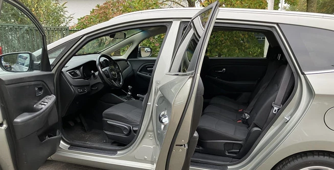Kia Carens - Afbeelding 14 van 30