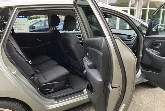 Kia Carens - Afbeelding 17 van 30