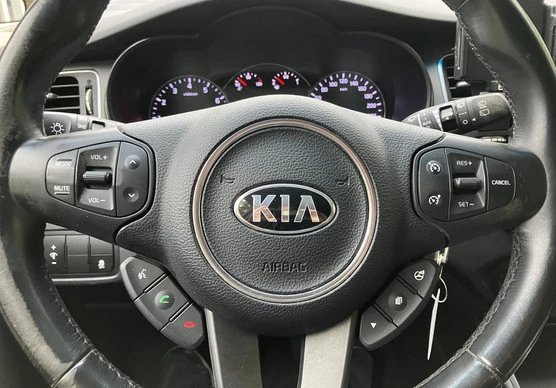 Kia Carens - Afbeelding 24 van 30
