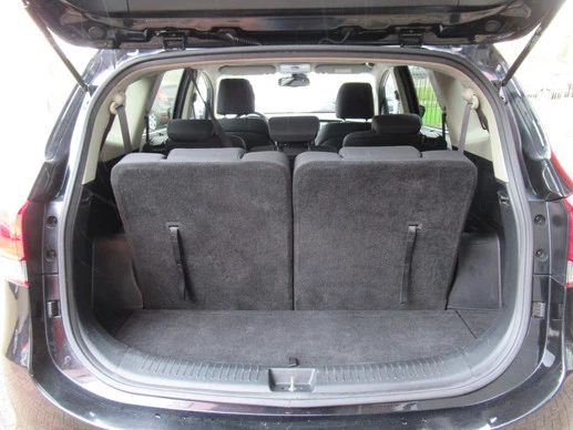 Kia Carens - Afbeelding 12 van 30