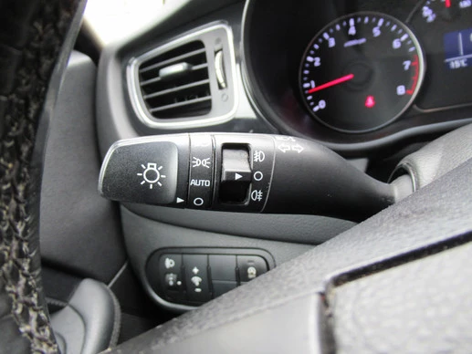 Kia Carens - Afbeelding 29 van 30