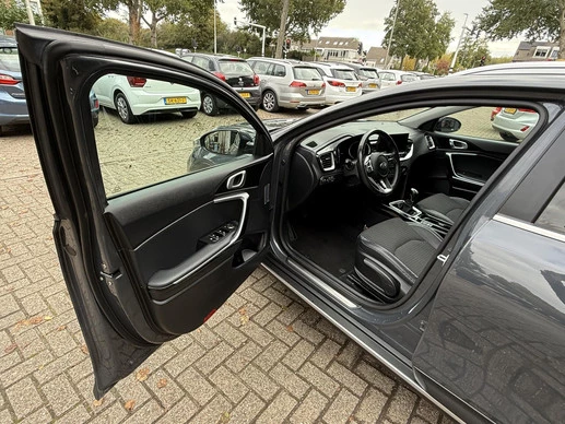 Kia XCeed - Afbeelding 10 van 30