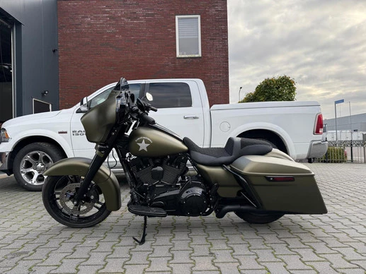 Harley-Davidson Street Glide - Afbeelding 3 van 19