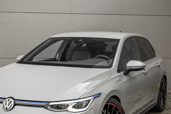 Volkswagen Golf - Afbeelding 16 van 30