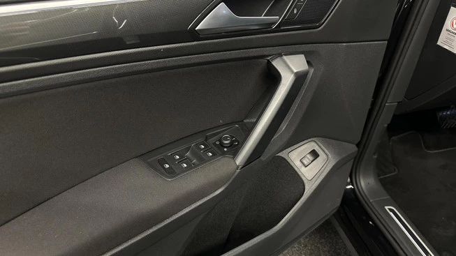 Volkswagen Tiguan - Afbeelding 22 van 30