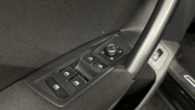 Volkswagen Tiguan - Afbeelding 23 van 30