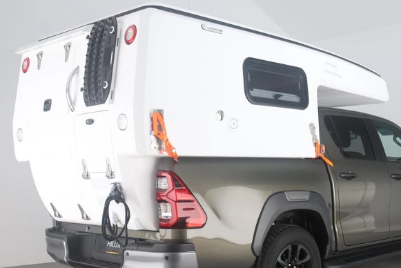 Toyota Hilux - Afbeelding 1 van 24