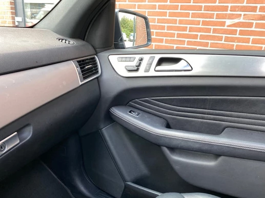 Mercedes-Benz M-Klasse - Afbeelding 22 van 30