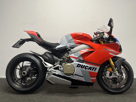 Ducati Panigale V4 - Afbeelding 1 van 21
