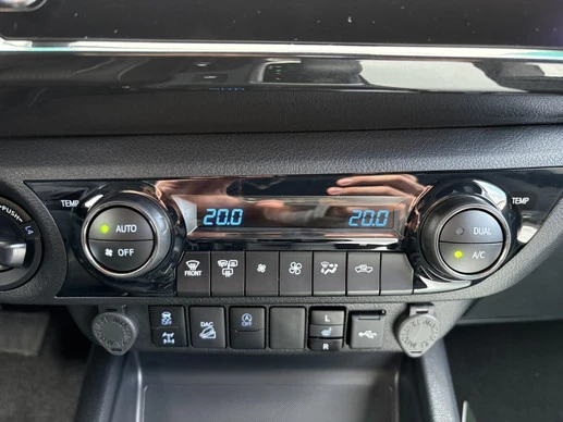 Toyota Hilux - Afbeelding 23 van 30