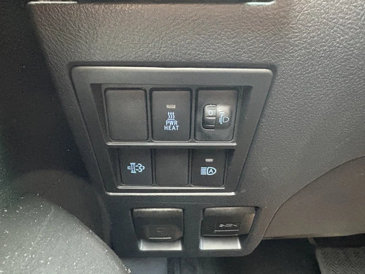 Toyota Hilux - Afbeelding 27 van 30