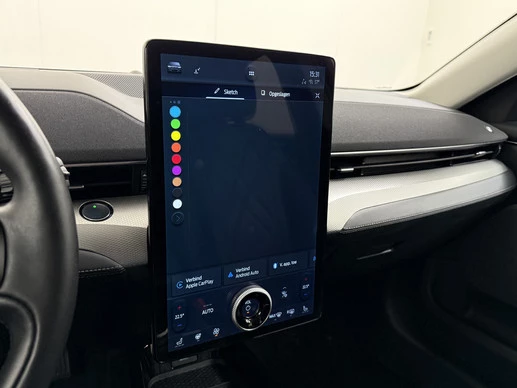 Ford Mustang Mach-E - Afbeelding 16 van 30