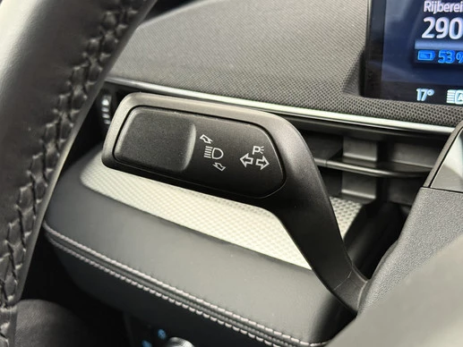 Ford Mustang Mach-E - Afbeelding 28 van 30