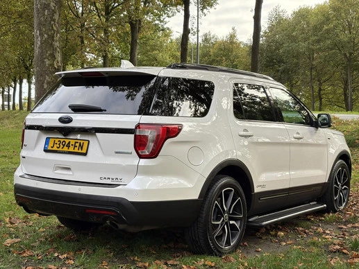 Ford Explorer - Afbeelding 6 van 17
