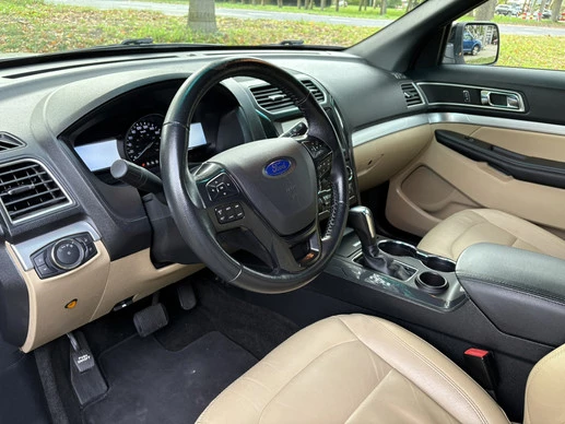 Ford Explorer - Afbeelding 9 van 17