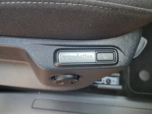 Volkswagen Tiguan - Afbeelding 11 van 30