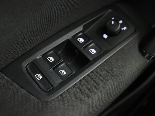 Volkswagen Touran - Afbeelding 28 van 30