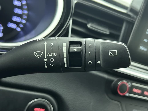 Kia Ceed - Afbeelding 10 van 30