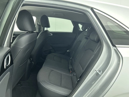Kia Ceed - Afbeelding 28 van 30