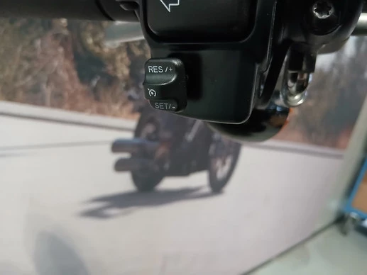 Harley-Davidson Fat Bob 1868 - Afbeelding 7 van 13