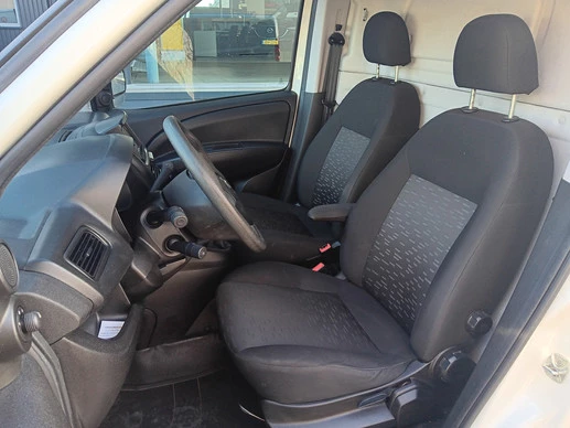 Opel Combo - Afbeelding 10 van 15