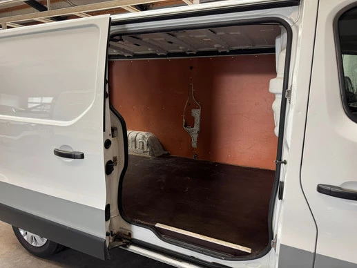 Renault Trafic - Afbeelding 21 van 23