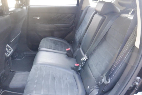 Mitsubishi Outlander - Afbeelding 11 van 22