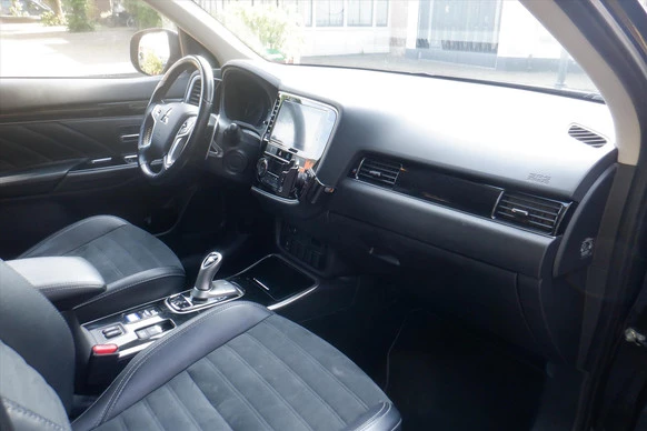 Mitsubishi Outlander - Afbeelding 14 van 22