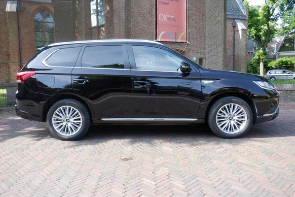 Mitsubishi Outlander - Afbeelding 1 van 22
