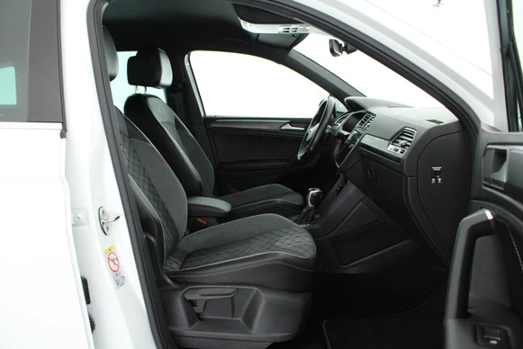 Volkswagen Tiguan - Afbeelding 12 van 30