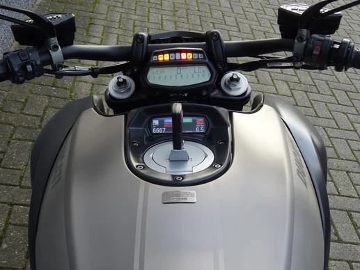 Ducati Diavel - Afbeelding 12 van 18