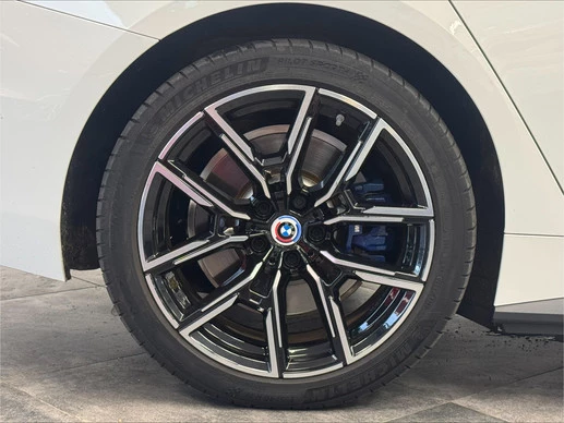 BMW i4 - Afbeelding 7 van 30